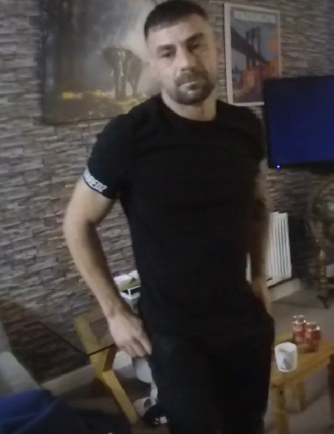 NEWS | Ryan Moss has been jailed for three years thanks to information from the local community.

The 34-year-old pleaded guilty to being concerned in the supply of class A &amp; B drugs. He was caught thanks to intelligence from local residents

👉 orlo.uk/TXZsE