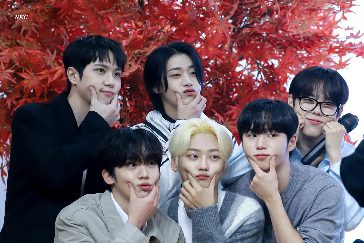 231005 메이크스타 대면팬싸

3주년 축하해🤍

#위아이 #WEi #장대현 #김동한 #유용하 #김요한 #강석화 #김준서
#HAPPY_BIRTHDAY_WEi
#소중한_루아이의_선물_위아이_3살