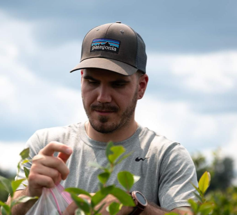Once upon a time, UConn was home to abundant orchards. Evan Lentz from @UConnExtension tells the @UConnPodcast team how he and others in CAHNR plan to revive UConn's orchards and position the university as a leader in all things fruit.

📻 brnw.ch/21wDeW1