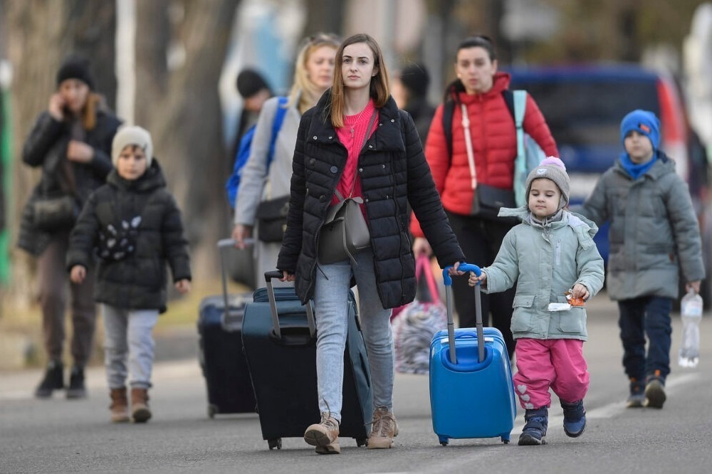 @OCCRP published @Context.ro investigation showing that #Romania has blocked the distribution of #EUfunds that #Brussels had redirected from other projects to help #Ukrainian #refugees. 

tinyurl.com/ecffmzm4

Photo: Inquam Photos 

#Ukraine #EuropeanCommission #Romania