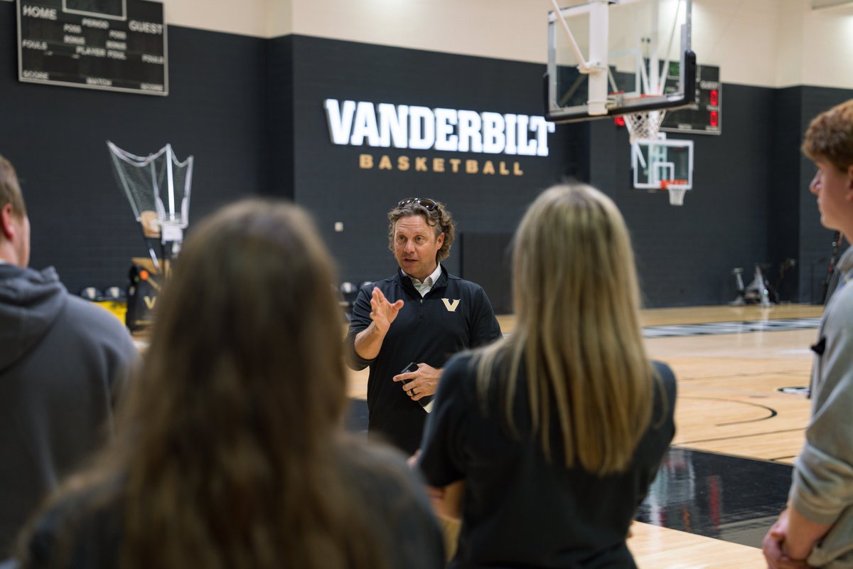 cpalions's tweet photo. #CPAupper Sports Management students visited @vucommodores - all about revenue streams, expenses, &amp; the fan experience. Thank you, @NCCMarkCarter, for educating students on all things sports marketing. @VanderbiltU @VandyMBB @VandyFootball 

Read more: https://t.co/mVNjP90NL7 https://t.co/lNm4ZN5tMS