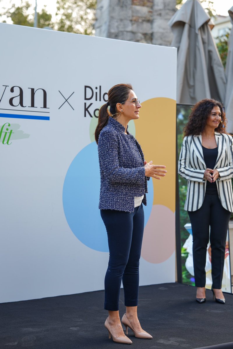 effectburson's tweet photo. “Lezzet ile zinde kal!” mottosuyla, Beslenme ve Diyet Uzmanı Dilara Koçak’ın ortaklığında ve Divan’ın uzman şeflerinin dokunuşlarıyla hayata geçirilen Divan Fit menüleri artık siz neredeyseniz orada! https://t.co/3ommqNcaGj