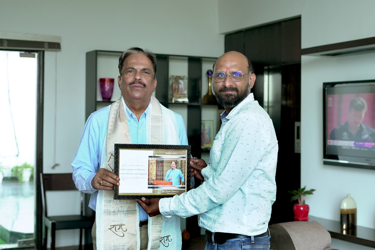 taj_film's tweet photo. Mr. Puran Dawar ji, President,AFMEC, unveiling the poster of GTIFF 2023 with Festival Director Suraj Tiwari.

Presented by Glamour Live films in association with Institute of tourism &amp; hotel management ,Dr. B.R.Ambedkar University,Agra 

#glamourlivefilms
#ithm
#drbrau https://t.co/yTvxe9ApRW