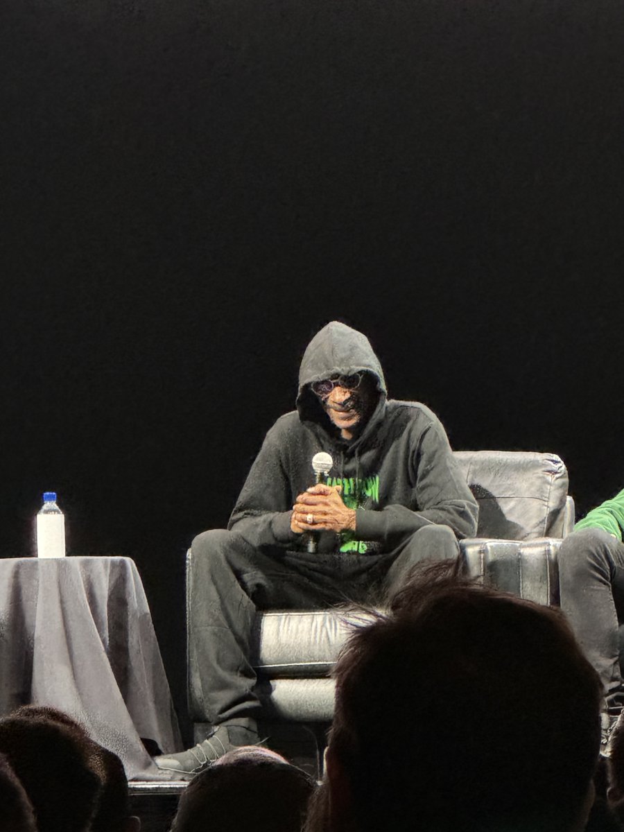 copilotxr's tweet photo. Look who showed up to #UnrealFest2023 .... THE Snoop Dogg! Turns out he started a video game company called Death Row Games - he started asking people in the crowd to help him develop his games because he said he didn’t know how lol amazing.
@EpicGames @SnoopDogg  #UnrealFest https://t.co/66aRJ25Cx0