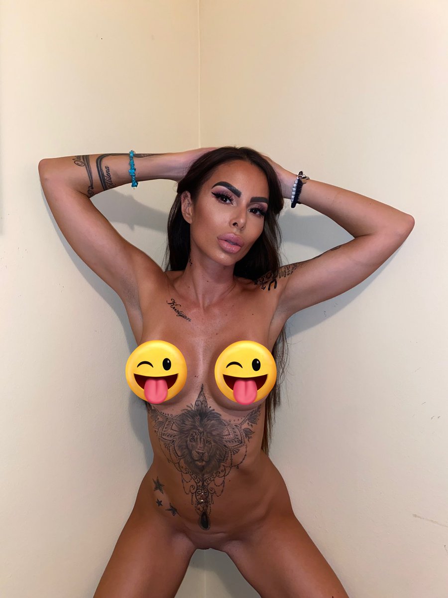 SluttyTacca's tweet photo. @DasaniDelgado_1 Lets have fun girl 🔥 https://t.co/VQ5c0R7dVU