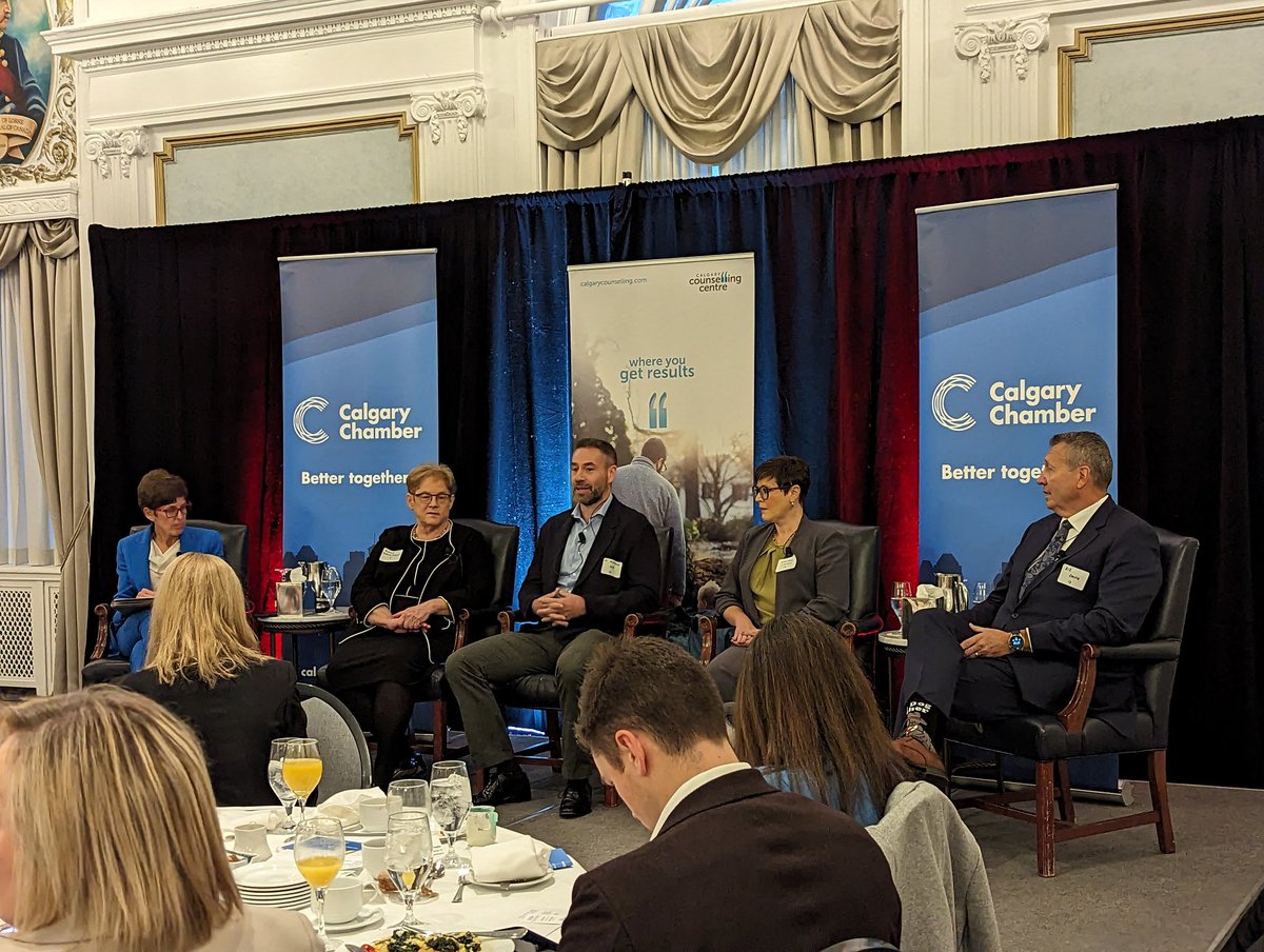 #onestepbetter
Here at another National Depression Screening Day breakfast to continue the conversation about mental health and ensuring we can talk about it, support each other, and get the counseling one needs. Proud director of <a href="/YYC_counselling/">Calgary Counselling Centre</a>