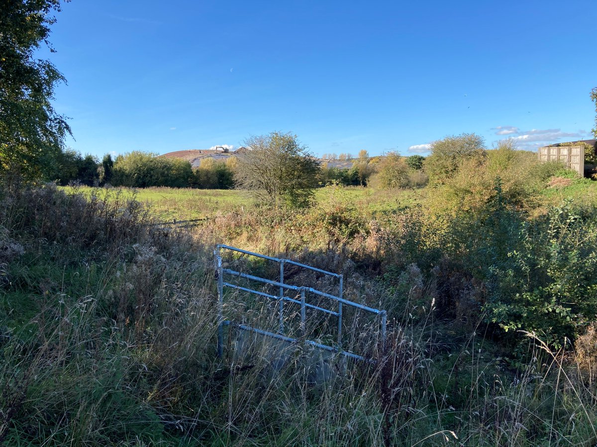 EnvAgencyMids's tweet photo. Do you live near Walleys Quarry in #NewcastleUnderLyme?
We're holding a virtual public meeting on Monday 9 October at 7pm to provide more information about Mobile Monitoring Facilities in the area and to answer your questions.
More information here 👇
https://t.co/VV94v2lX7h https://t.co/KrhK9k0wOg