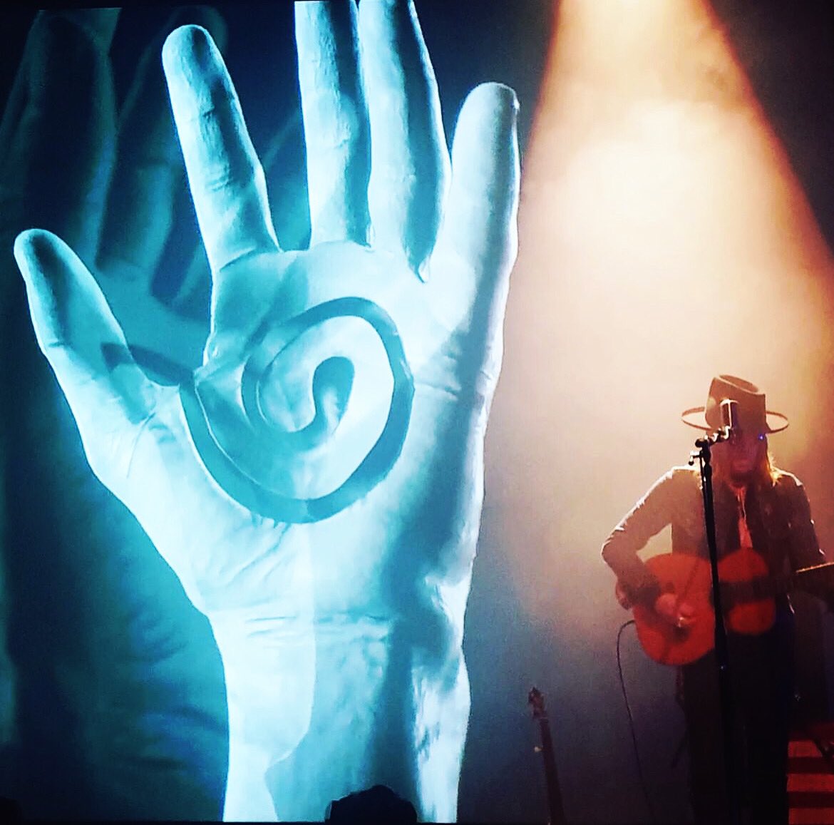 David Eugene Edwards In Italy now  🇮🇹
Oct 05 Casa del Popolo Il Progresso - Florence IT 
Oct 06 Locomotiv - Bologna IT

see all tour dates: linktr.ee/davideugeneedw…