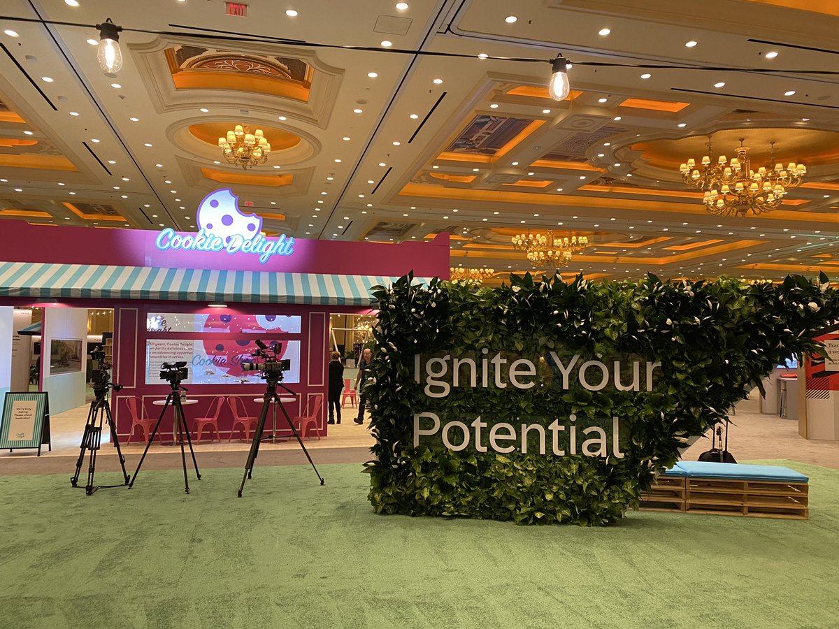seb_brun's tweet photo. #SuccessConnect is already over!
These 2 days went very (too) fast but it was great to get the latest updates and innovations for #SuccessFactors , meet customers, partners and colleagues π
Hope to see you in 1 year in Lisbon!
#SAP #SuccessFactors #SAPpreferredSuccess #HXM https://t.co/SuHkol9mVg