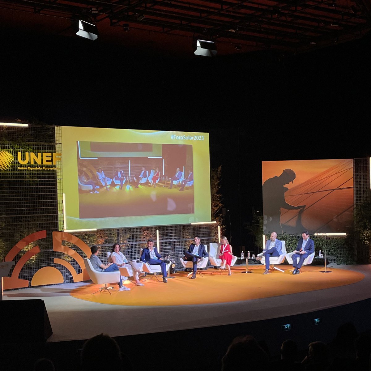 Vector__Energy's tweet photo. Hemos asistido a una nueva edición de #forosolar, el gran evento del sector fotovoltaico en España organizado por @UNEFotovoltaica Ha sido un placer compartir con los profesionales del sector.
#sunvec #vector #vectorenergy #vectoresdefuturo https://t.co/WPX8e9oqH1