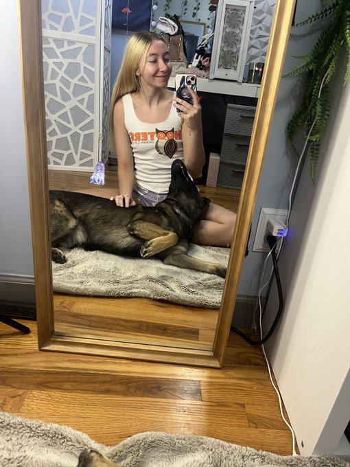 Good boys provide morning snuggles https://t.co/WkND7d7eW4