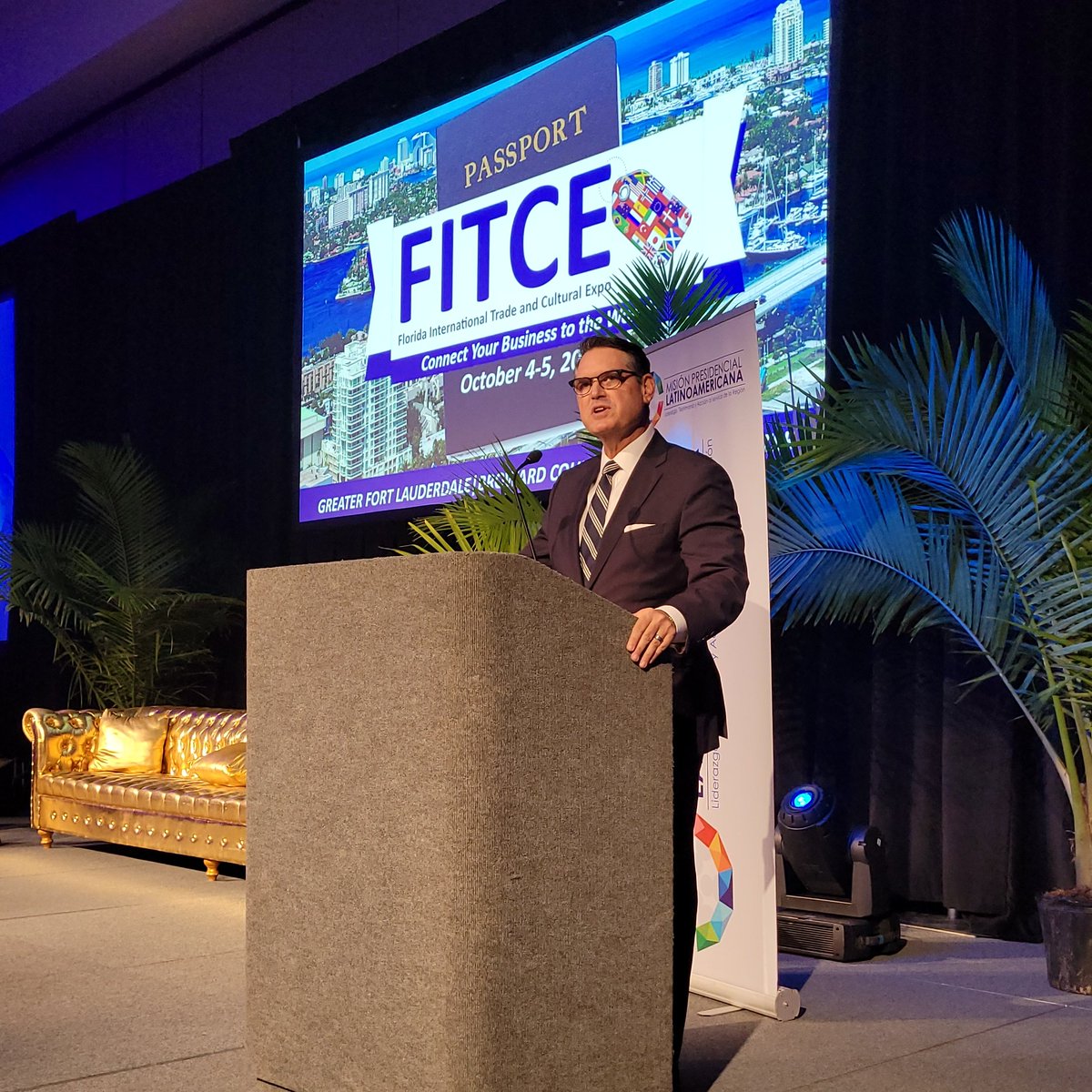 FLSecofState's tweet photo. Yesterday, Secretary @CordByrd spoke at the @BrowardCounty Florida International Trade and Cultural Expo where attendees from over 70 countries from all over the world met to discuss economic and cultural relations with Florida. More about FITCE: https://t.co/A6ezd6VWWs https://t.co/AFz3tTDo4O