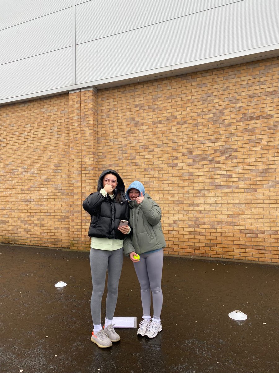 SL_THS_PE's tweet photo. 𝗛𝗜𝗚𝗛𝗘𝗥 𝗪𝗔𝗧𝗖𝗛 | ⏱️
The “autumn” elements did not stop our Higher pupils, as they battled through during their retesting period.
Couple of challenges to write about there I would imagine…
#PassingShower https://t.co/3OOP05SbiT
