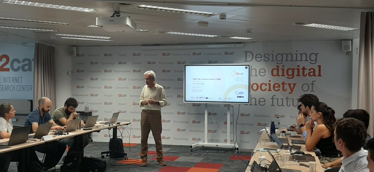 📢i2CAT held a #6GSMART #UNICO6G project workshop that brought together key actors from OT and IT sectors in Spain to design #6G networks that meet the requirements of Industry 5.0 <a href="/_minecogob/">Economía, Comercio y Empresa</a> <a href="/la_UPC/">Universitat Politècnica de Catalunya (UPC)</a> <a href="/AtosES/">Atos España</a> @BoschEspana <a href="/minsaitbyindra/">Minsait</a> <a href="/Innovalia_group/">Innovalia Group</a> #TRIMEK #TID <a href="/NeutroonBcn/">Neutroon</a>