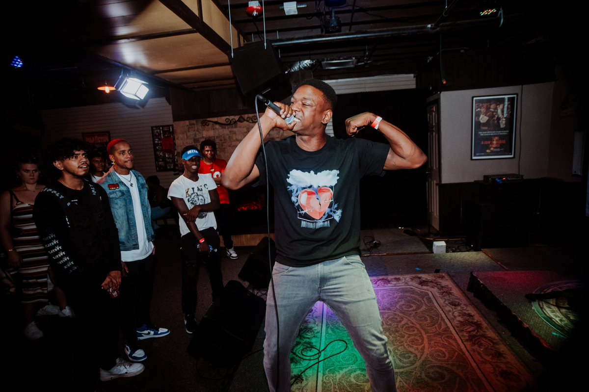 AEROLIFESHOWS's tweet photo. #FREEGAMESHOWCASE π Live in Dallas/Fort Worth, TX
πΈ @jadealexphoto
π Haltom Theater
ποΈ September 30th, 2023
View Upcoming shows at https://t.co/tSVn9GmyB5
@RapGodPatRon @jubileevalley @romandafro @JumpShotJodie https://t.co/8PiMF15MNX