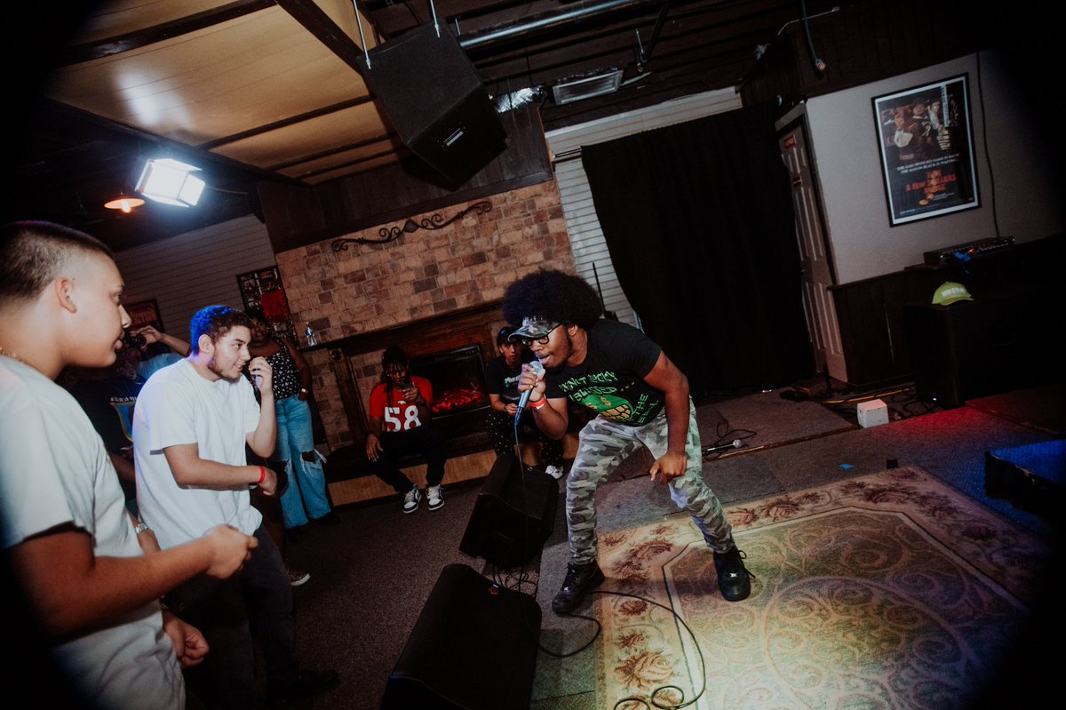 AEROLIFESHOWS's tweet photo. #FREEGAMESHOWCASE π Live in Dallas/Fort Worth, TX
πΈ @jadealexphoto
π Haltom Theater
ποΈ September 30th, 2023
View Upcoming shows at https://t.co/tSVn9GmyB5
@RapGodPatRon @jubileevalley @romandafro @JumpShotJodie https://t.co/8PiMF15MNX