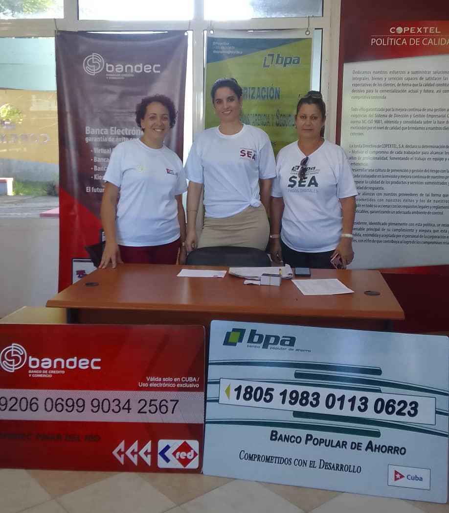 PinarBpa's tweet photo. Participan #BPA y #BANDEC en Feria Tec 📱y Comercial en #PinardelRío además de #UICPinardelRío #JovenClub #THABA, ENCOMIL y #XETID ofreciendo orientación y asesoramiento sobre #Bancarización en saludo al 32 aniversario de la creación de la Corporación Copextel.
#Cuba https://t.co/79xT3G74f2