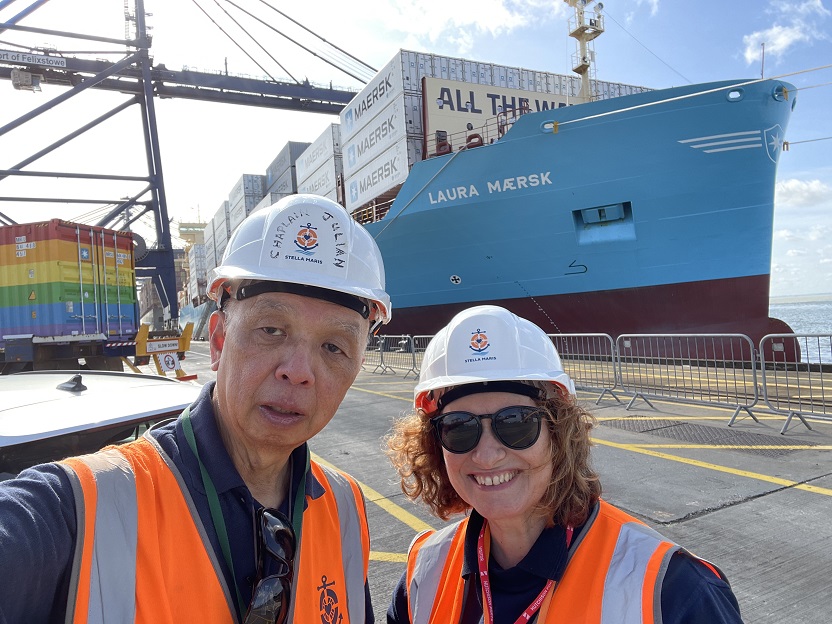 StellaMarisOrg's tweet image. Julian Wong our East Anglia chaplain and Sharon Head our manager of #chaplaincy services had a great visit last week in Felixstowe #port on board Laura Maersk, the world's first methanol-enabled container #ship
tinyurl.com/mt3f7swr 
#seafarers #shipping #Sustainability