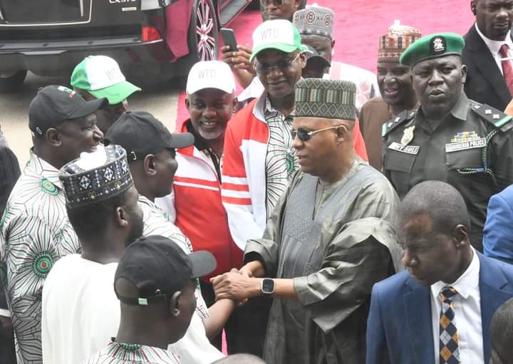 TeamKashim's tweet photo. Vice President Kashim Shettima at the 2023 World Teachers Day at Eagle Square in Abuja.

Thursday 5th October, 2023. https://t.co/bYx2qbrldb