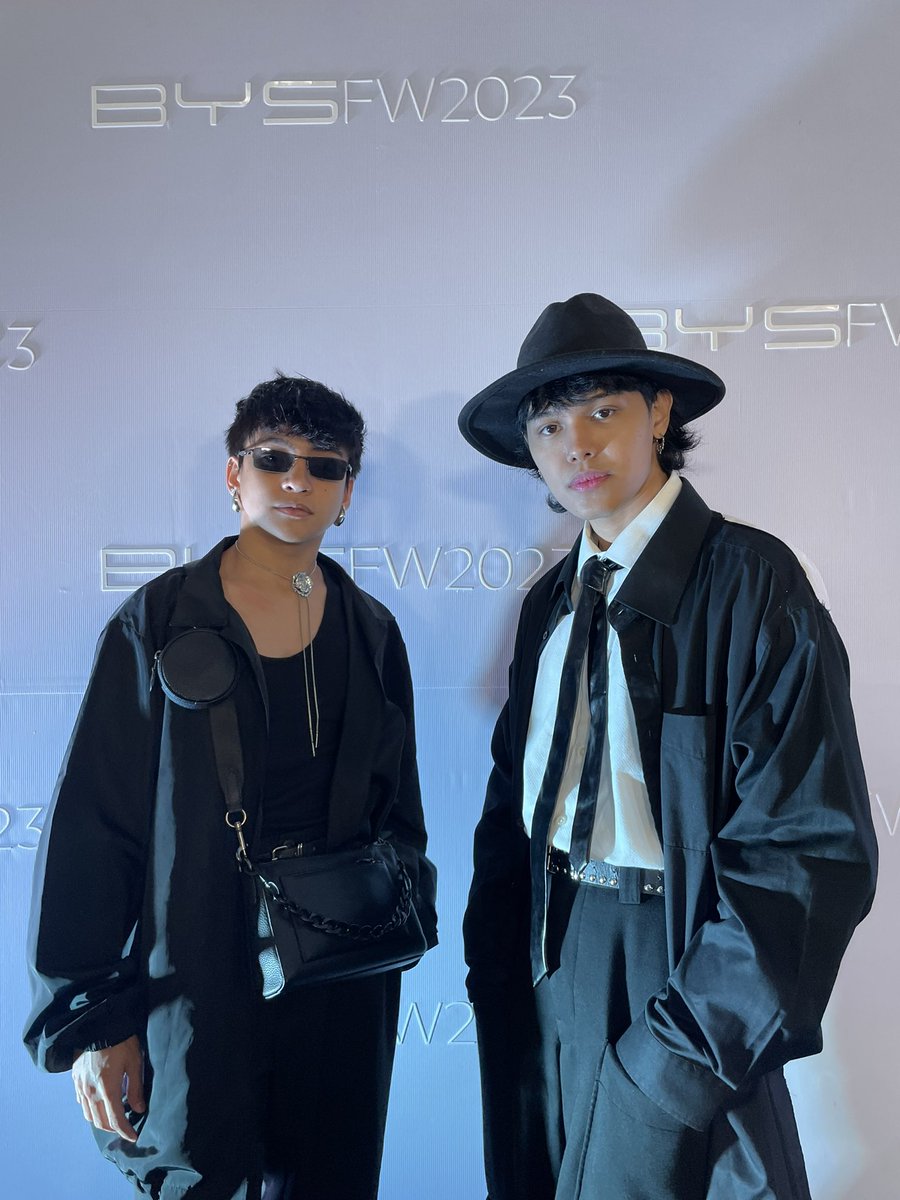 Official_ALAMAT's tweet photo. ALAMAT Tomas and R-Ji supported their brothers on BYS Fashion Week 2023 🤍🎉 

ALAMAT SLAY THE RUNWAY 
#ALAMATforANTONINA #BYSFW2023 https://t.co/FGViAoBJJp