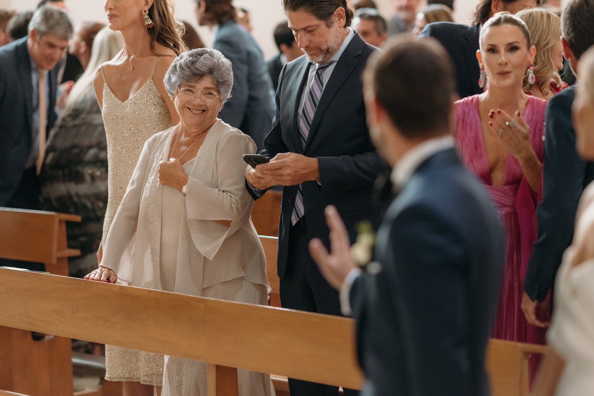 Ya pero esta secuencia del novio y su abuelita 🥺😭💘 #weddingphotography