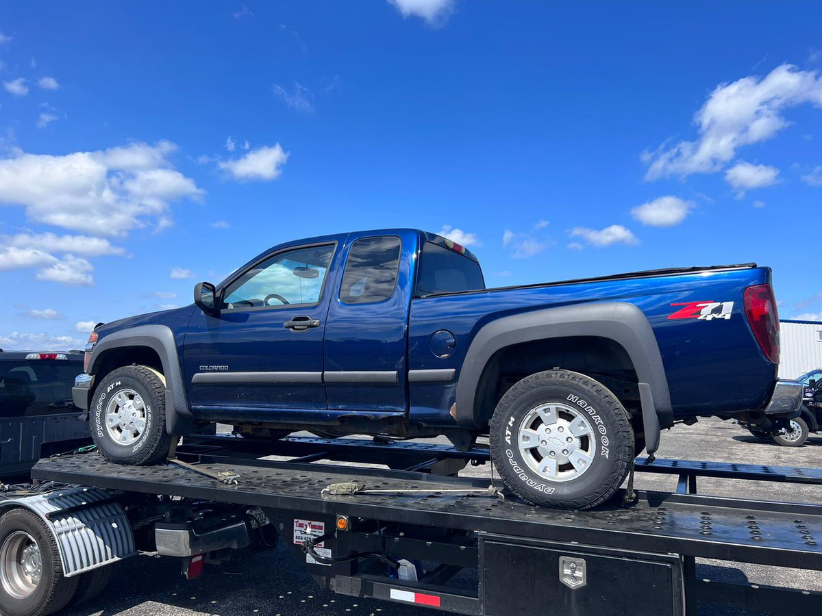 First drop off today. 🛻✅
#carshipping #unitedstatescarshipping #vehicletransportation #dropoff #avfts