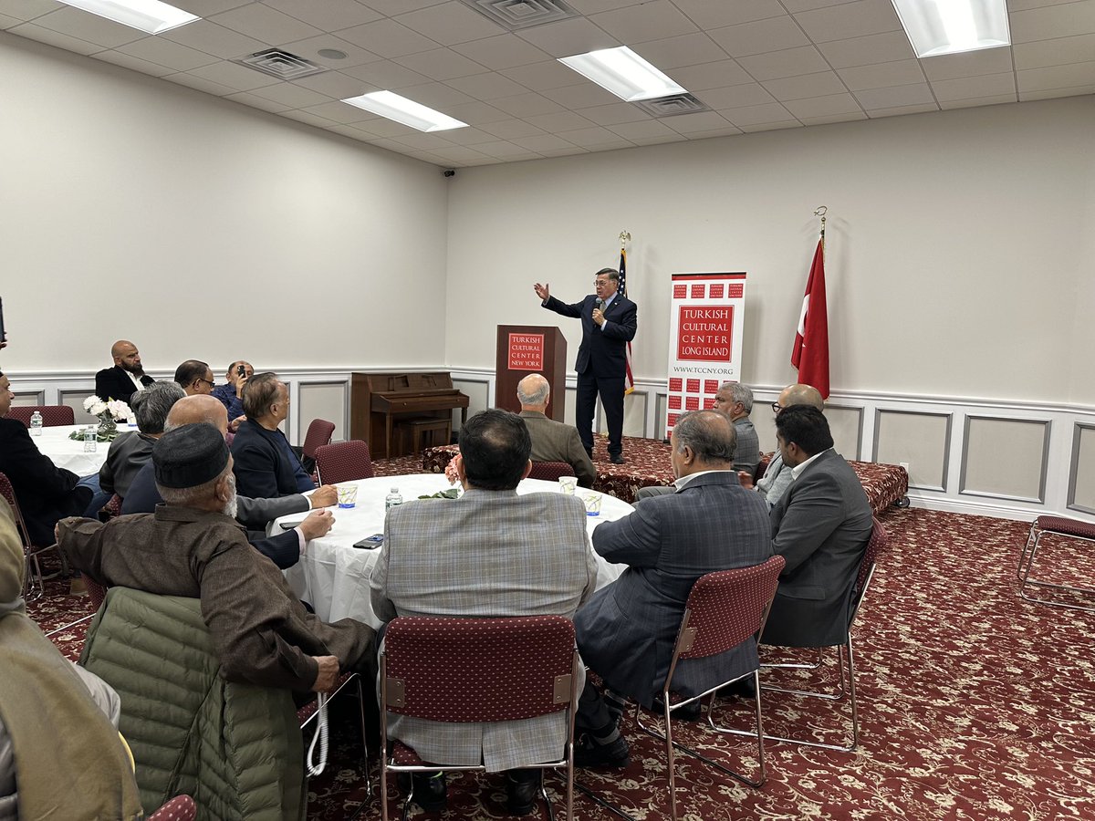 TCCLongIsland's tweet photo. TCC LI hosted the Republican candidate for the upcoming Suffolk County Executive election. Great to hear highlights of BTS Ed Romaine's campaign and his county priorities. Guests asked their questions about crucial issues. Thanks to @EdRomaine for visiting TCC LI.🙂 #tccli https://t.co/LGpYZlTOjP