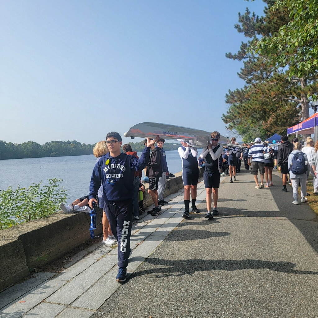 MedfordRowing's tweet photo. An encouraging start to the Fall season for our Medford Mustangs Crew Team. #rowing 
https://t.co/sgTNxSiuVZ https://t.co/juo20oly3L