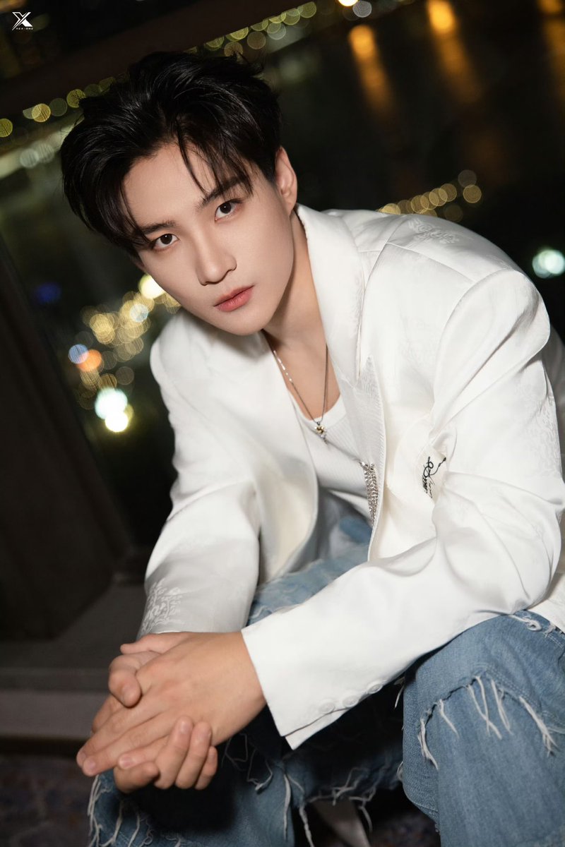 LiXinyiTH's tweet photo. 2023.10.05 Studio Weibo Update 

#หลี่ซินอี #LiXinyi #RexLi #李鑫一 https://t.co/z9rzxltRE3