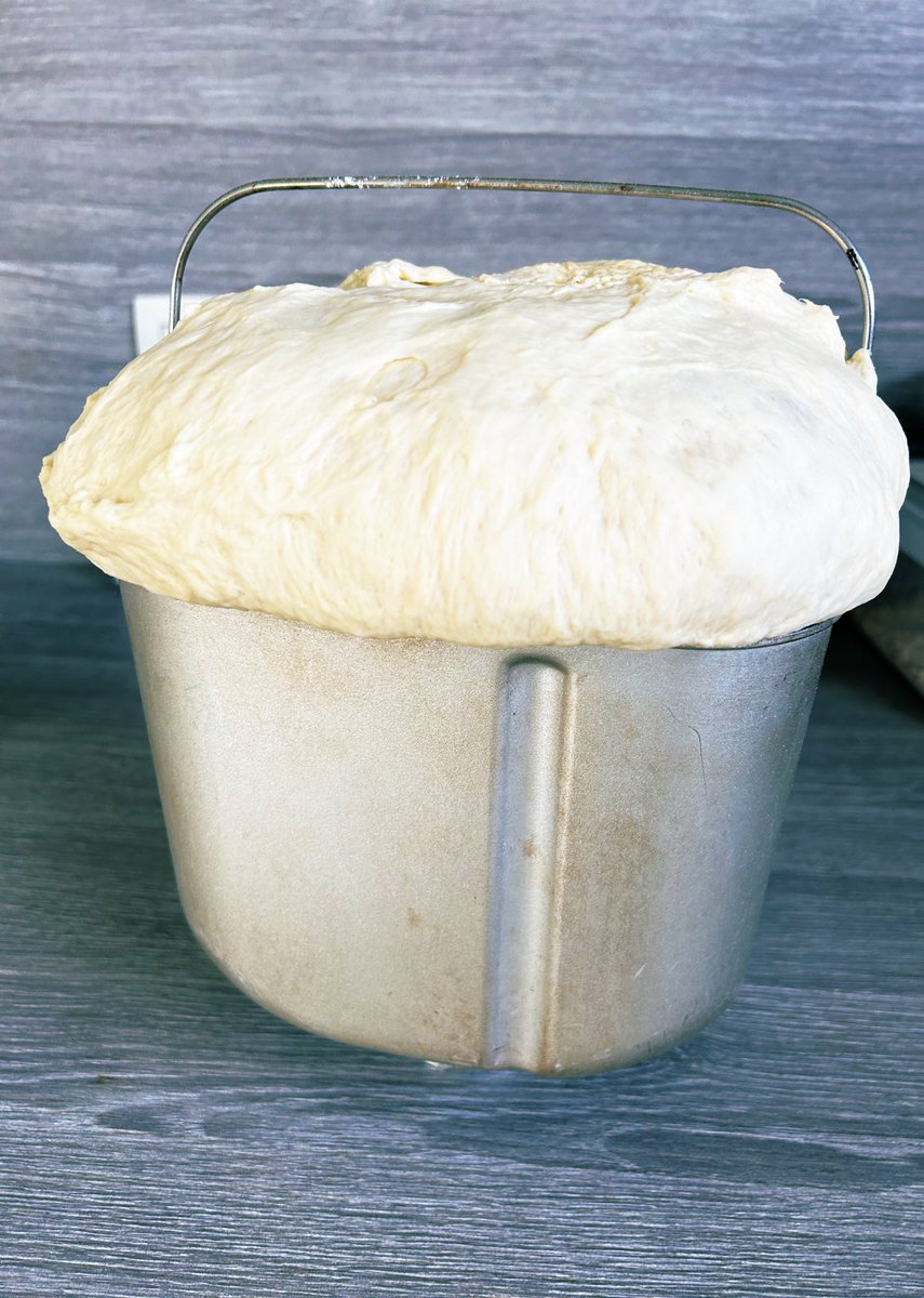 Virginie_VVD's tweet image. Kindertjes gevoederd, broodjes gebakken, boodschappen gedaan, rugschool gevolgd en nu tijd voor een beetje puzzelen 🤭
#domesticengineering 😁