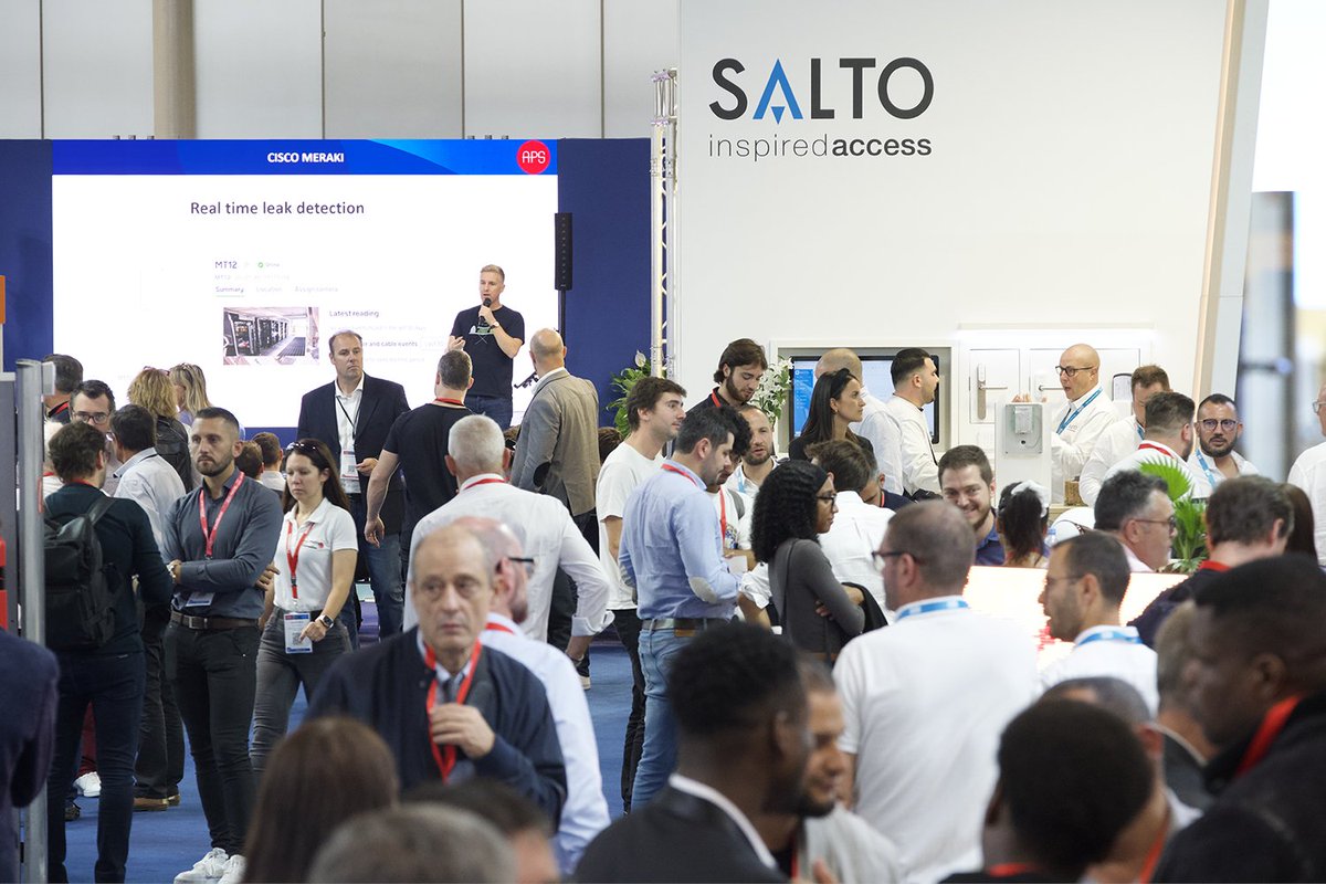 salonAPS's tweet photo. APS 2023 ferme ses portes ! 🤝

Le salon a accueilli dans ses allées 110 exposants et 27 speakers, faisant de cette édition 2023 un remarquable retour après 4 années d’attente 👏

Retrouvez-nous :
Du 5-7 novembre 2024 avec Expoprotection
#APS revient en octobre 2025 ! https://t.co/IyjzzpUg0j