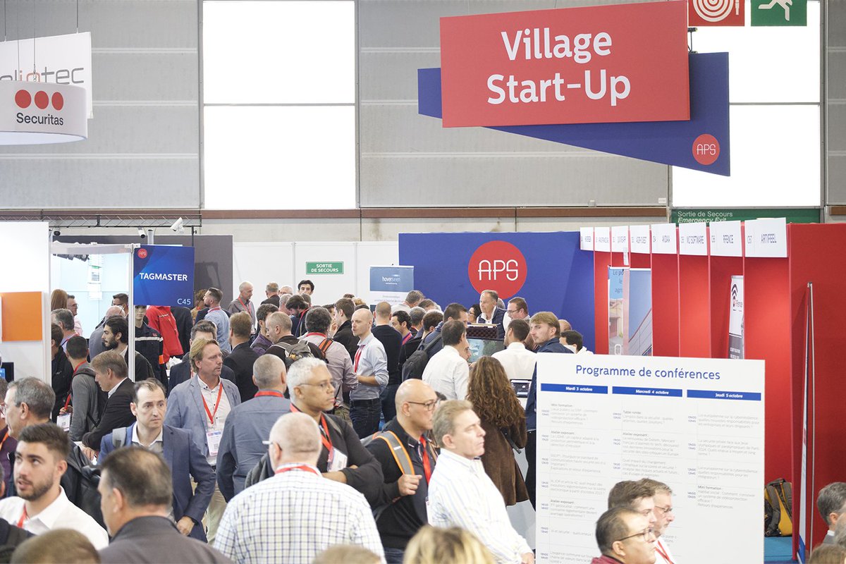 salonAPS's tweet photo. APS 2023 ferme ses portes ! 🤝

Le salon a accueilli dans ses allées 110 exposants et 27 speakers, faisant de cette édition 2023 un remarquable retour après 4 années d’attente 👏

Retrouvez-nous :
Du 5-7 novembre 2024 avec Expoprotection
#APS revient en octobre 2025 ! https://t.co/IyjzzpUg0j