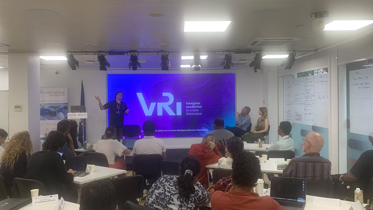 EuraxessCat's tweet photo. Today with #TECNIOSPRING fellows in their Commercialising Technology course. Great skills & great experiences from last calls going to market!
#startups #transferableskills #research2market #EURAXESS @accio_cat https://t.co/1SqUFiSat6