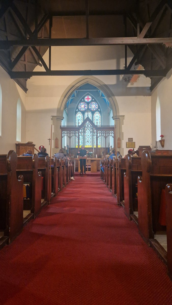 BrynPennant's tweet photo. A lovely morning for Dosbarth Oak and Dosbarth Sycamore at Christ Church today. Diolch! @ChurchinWales https://t.co/13n5grlCqu