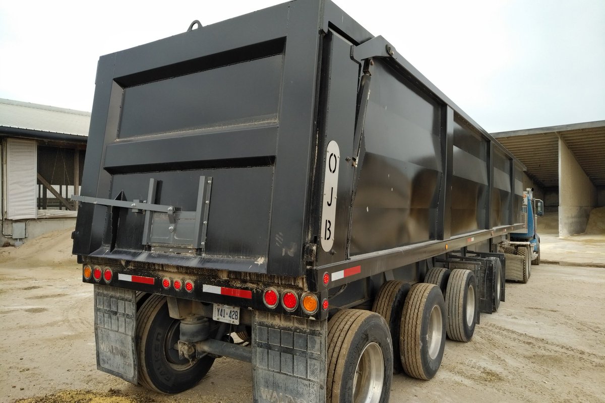 For sale, 4 axle Wallinga frame dump trailer with new 45ft tapered steel <a href="/OJBIndustries/">OJB Industries Inc.</a> box, 1/4 inch hardox floor. High lift hydraulic tailgate, remote control hydraulic functions. Grain door, automatic mechanical tailgate latches.  Fresh safetie, all new LED lights. 89000 CAD