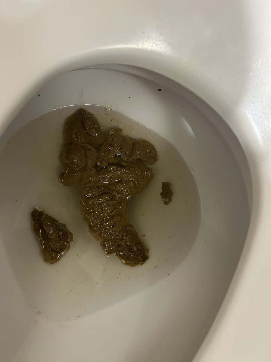 poopmanpoopman3 tweet media