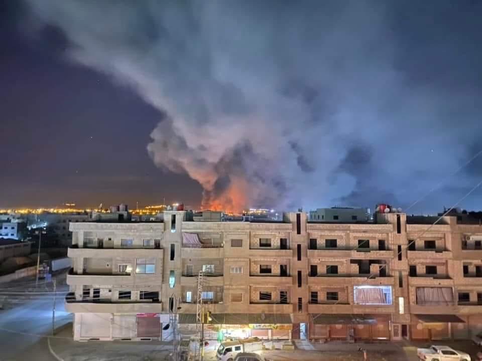 Me duele mucho decir que esta es mi ciudad #Qamishlo. Está, como otras regiones y localidades de #rojava, bajo ataques y bombardeos turcos.