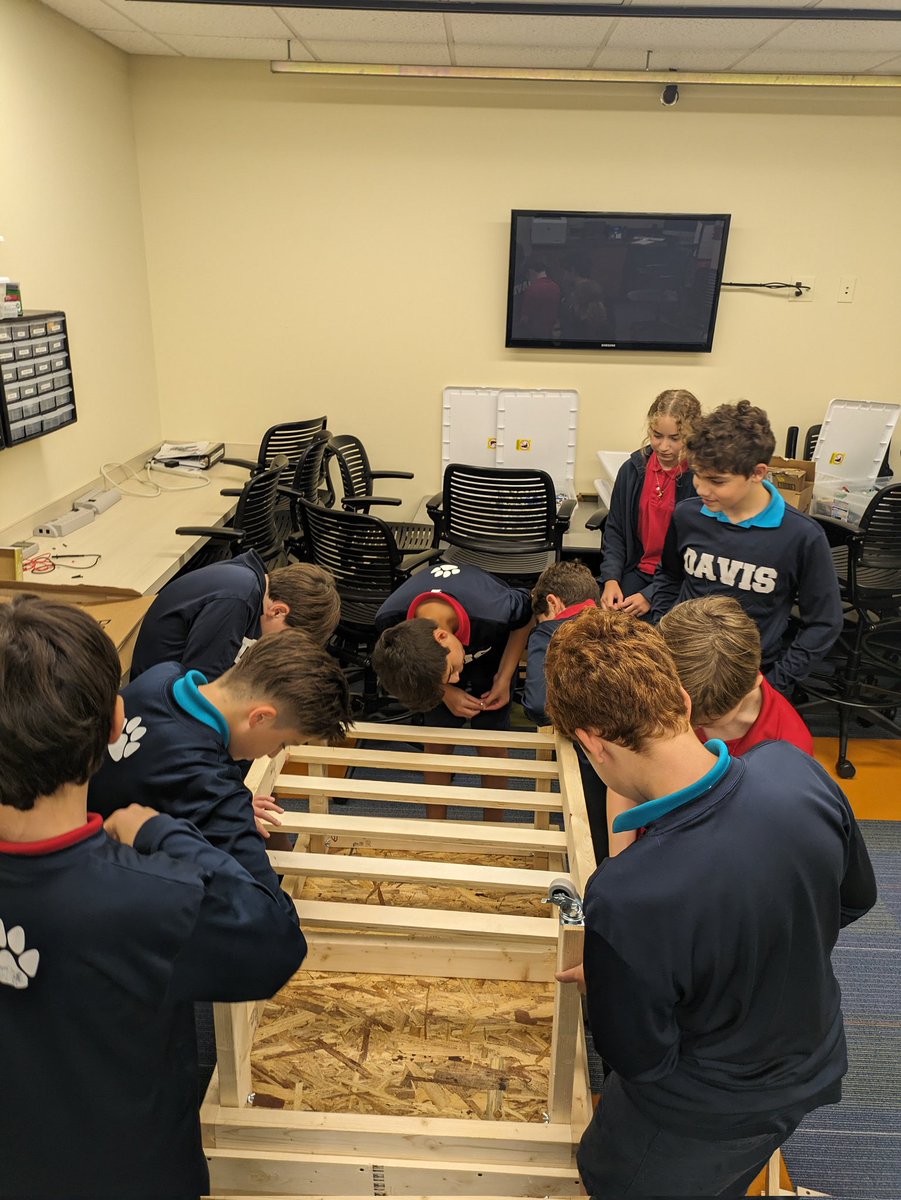 Daniel Jones tweet media