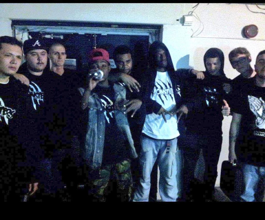 FOR THE CULTURE .MONSTERS 2012. NAMES FROM RIGHT TO LEFT.

VYLEX, AD, AKIRAH, SKULLION SHADEZ, SUBFILTRONIK, SHIVERZ, CURZED, TROM, ANTIKZ

SETTING FOUNDATIONS
