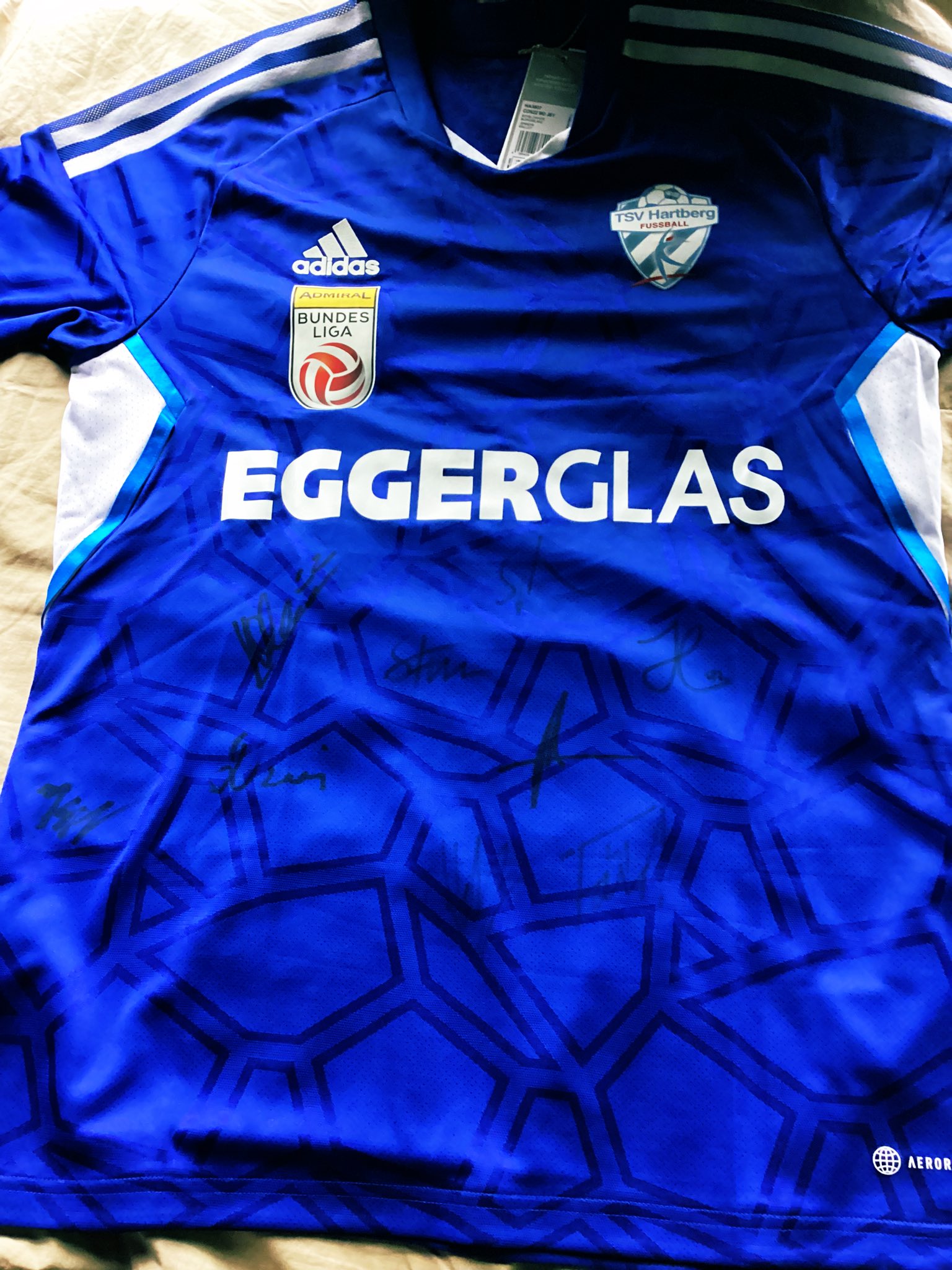 F7s3WPJW4AA1UDL?format=jpg&name=large