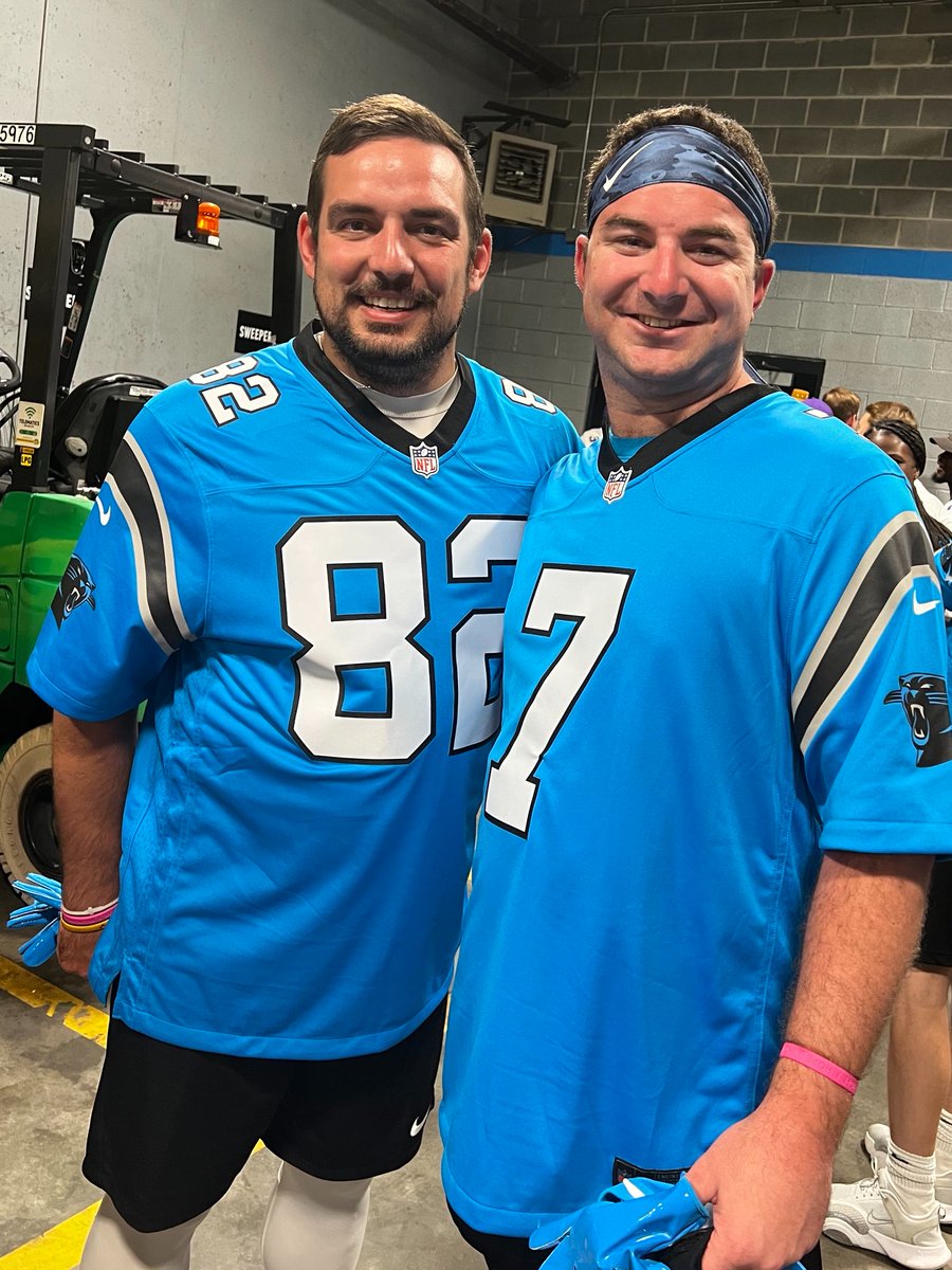 SET_Logistics's tweet image. On Oct 1, at Bank of America Stadium the Special Olympics NC hosted their inaugural Panthers Unified Team vs the Vikings Unified Flag Football Team. SET is a proud sponsor and our very own Corey Silvestri took part as a partner alongside his athlete and brother-in-law, Owen!