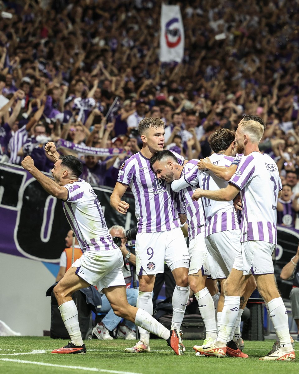 EuropaLeague's tweet photo. 🟣 Suazo 💫

#UEL https://t.co/253nD78tVs