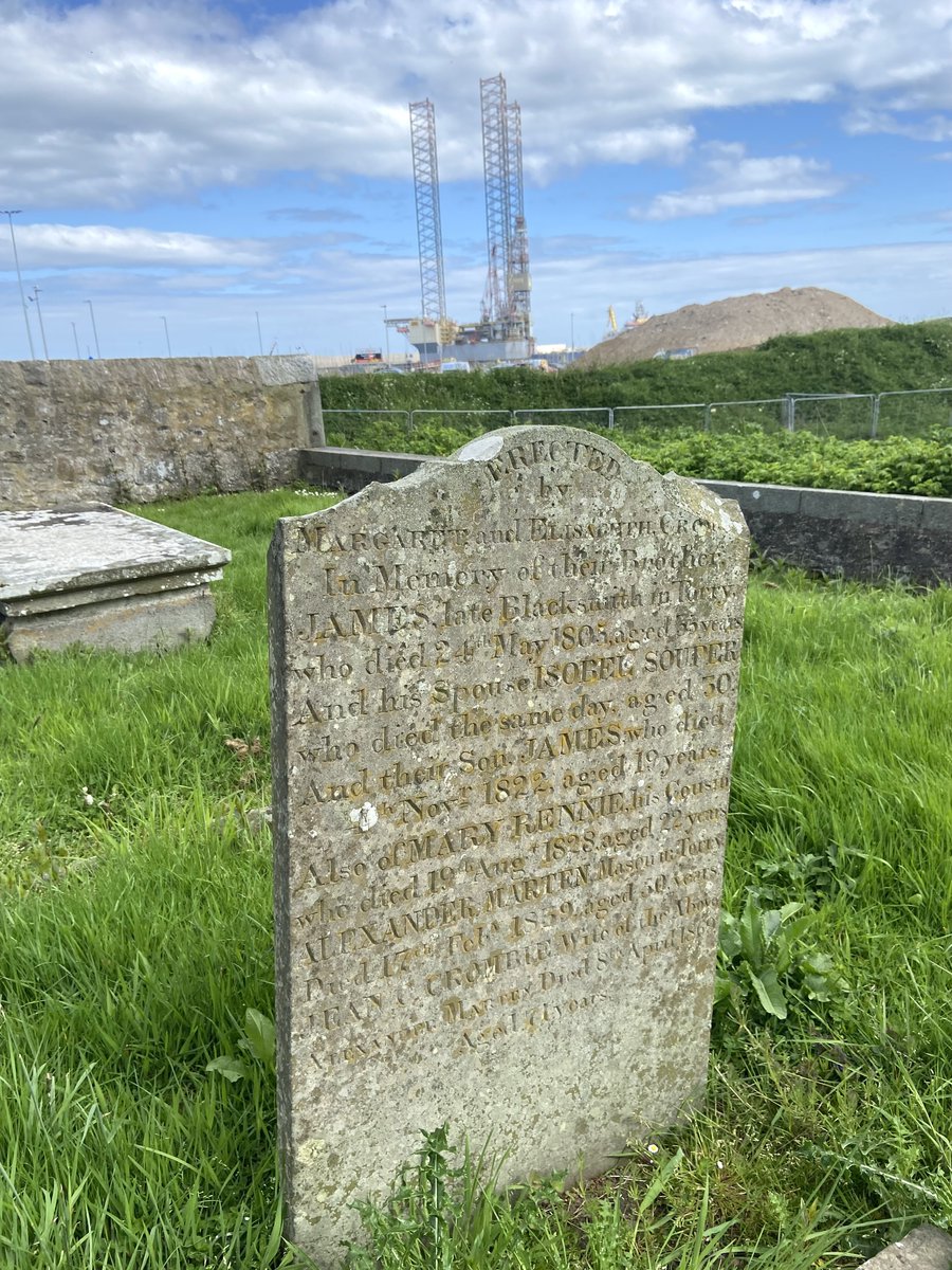 Feel really emotional that our JR petition is going in tomorrow for St. Fittick's Park. I have a deep rooted connection to Torry; I was the community cop there for a few years, then returned to tackle cold cases. People make communities, and that's something I learned 🧵