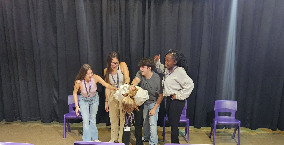 Horsforth Drama tweet media