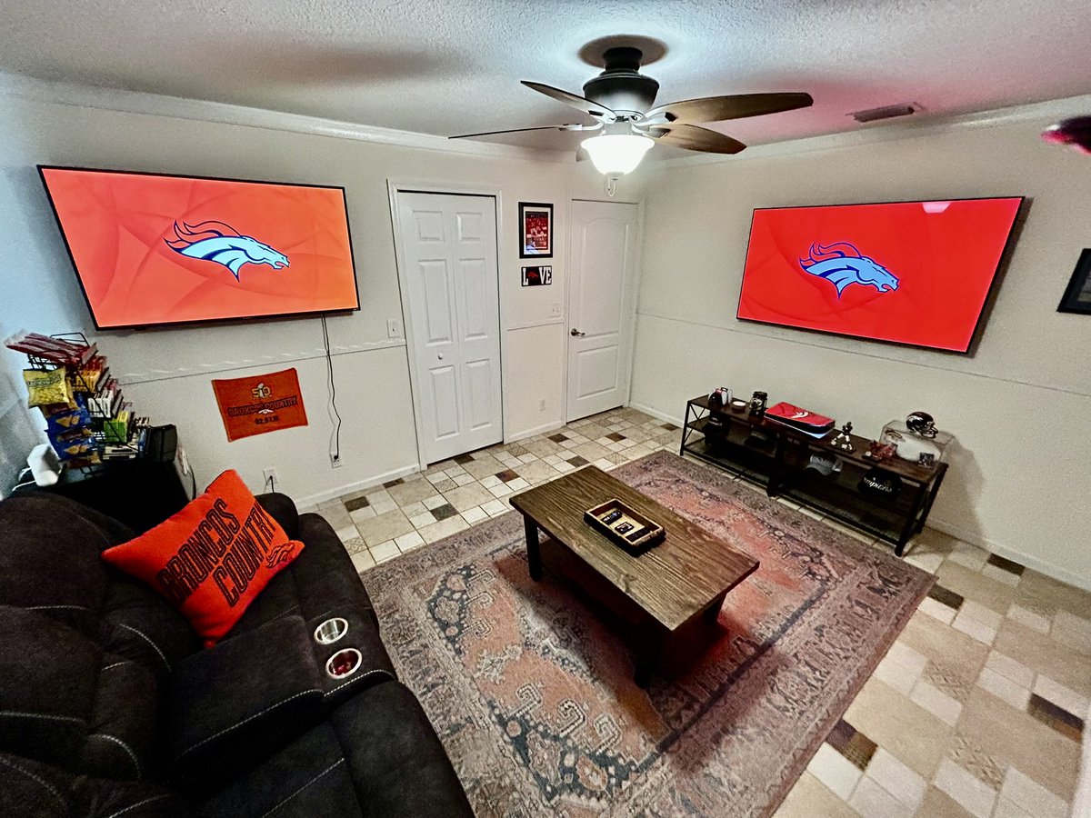 broncos5900's tweet photo. Just gave my @Broncos fan cave an upgrade! 🏈🔷🔶 Check out my shrine to Broncos pride! 🙌 

#BroncosCountry #FanCaveUpgrade https://t.co/5L8yjqhA7Y
