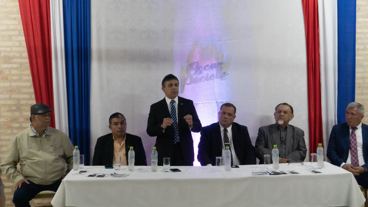 OscarPaciello's tweet image. Ayer compartimos un agradable encuentro con los colegas de Ñemby
¡Gracias a todos por estar presentes! Esta es la verdadera Unidad Gremial de todos los abogados pasilleros💪🏼
Este 28 de octubre demostremos nuestra unión y elijamos todos a la Lista P🇵🇾💪🏼

(1/2)