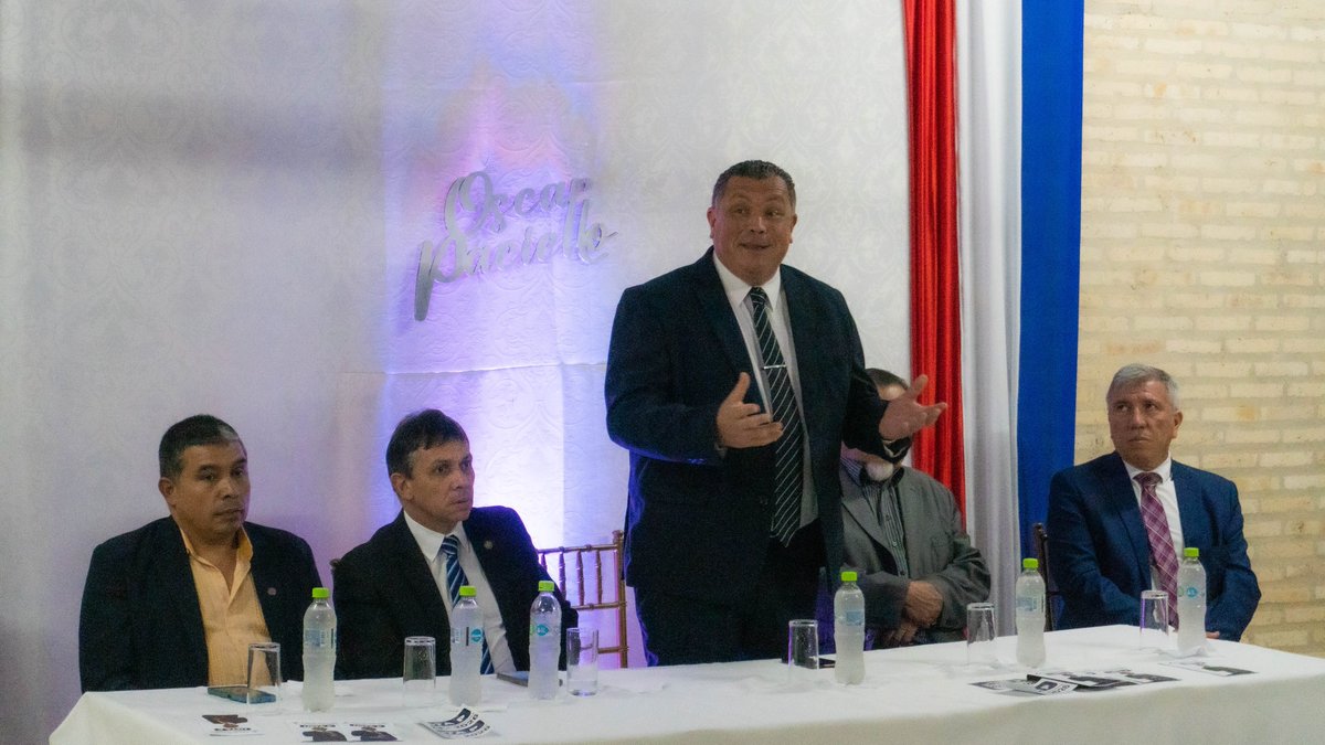 OscarPaciello's tweet image. Ayer compartimos un agradable encuentro con los colegas de Ñemby
¡Gracias a todos por estar presentes! Esta es la verdadera Unidad Gremial de todos los abogados pasilleros💪🏼
Este 28 de octubre demostremos nuestra unión y elijamos todos a la Lista P🇵🇾💪🏼

(1/2)