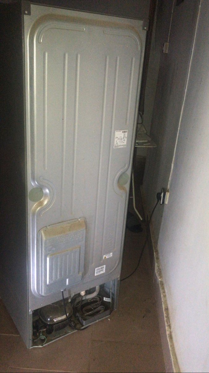 AkureBuynSell's tweet photo. #AkureBuynSell 
Very Urgent 🚨🚨🚨

Inverter LG 2door fridge for sale.
Price: #205k
Location: FUTA,AKURE
Call/Whatsapp: +2348132716764 or Click on this link 👇
https://t.co/c6bjibFKOi

Pls RT. 🙏

#Akure #Ondostate https://t.co/GomFEJdbBa