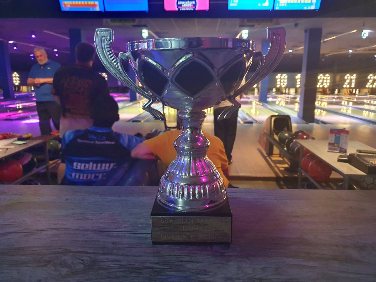 Brooks2000's tweet photo. Won the league! 🎳 (Division B) https://t.co/y9mNHLoh55