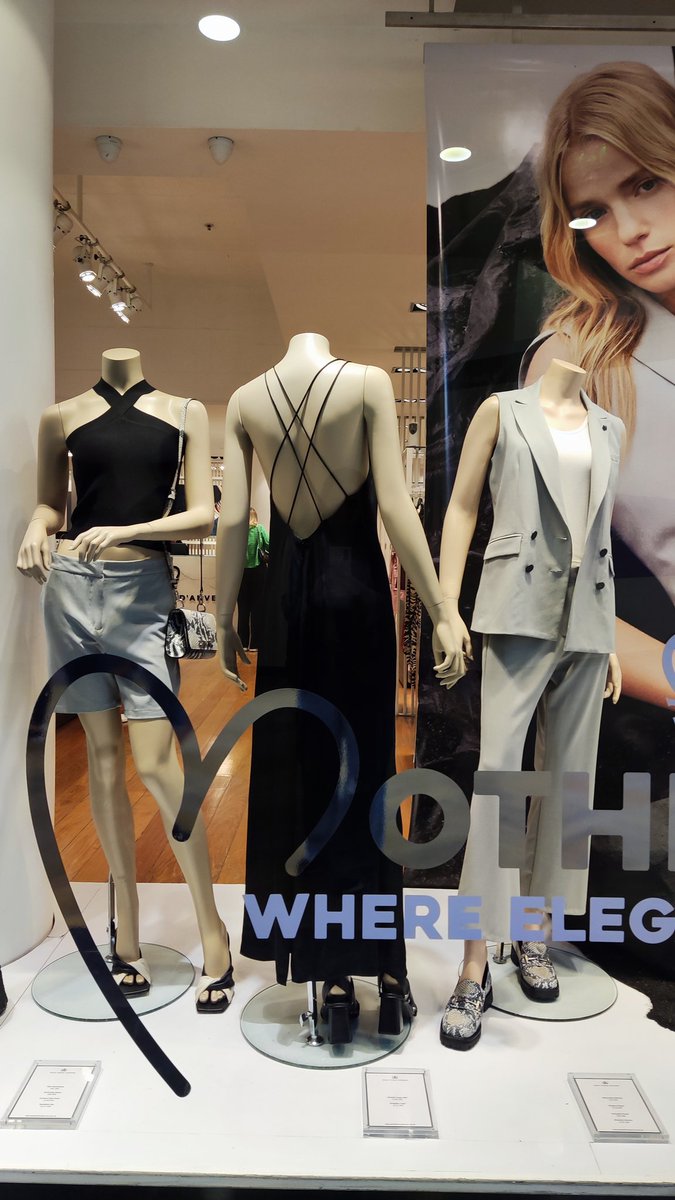 Se acerca el #diadelamadre y las marcas proponen 👇  vidriera <a href="/paulacahen/">Paula Cahen D'Anvers</a>